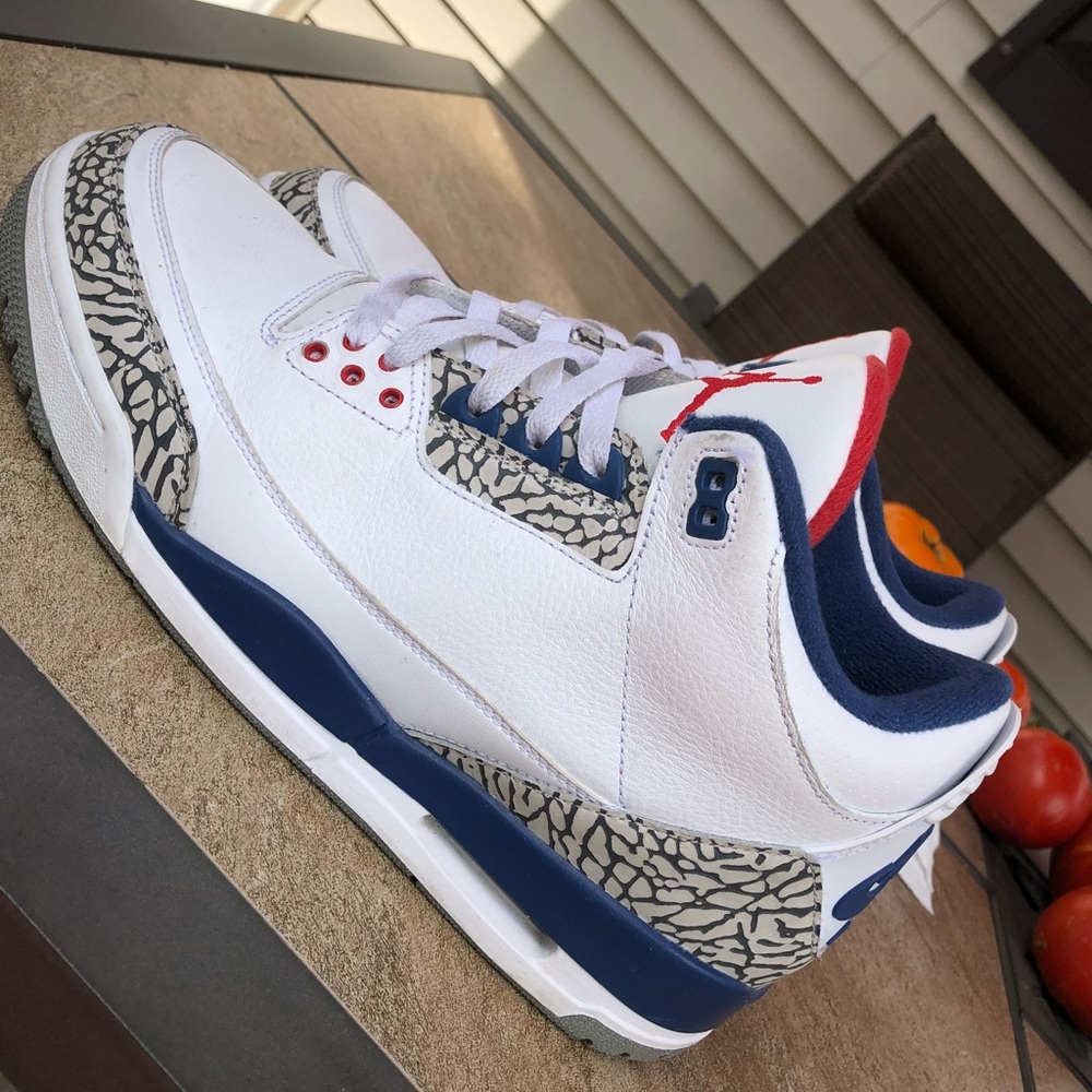 Men’s Jordan True Blues 3